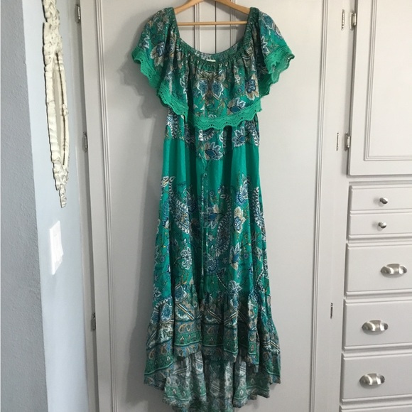 Aveology Dresses & Skirts - AVEOLOGY Off Shoulder Ruffled Hi Low Dress Floral Paisley Boho Print size 20